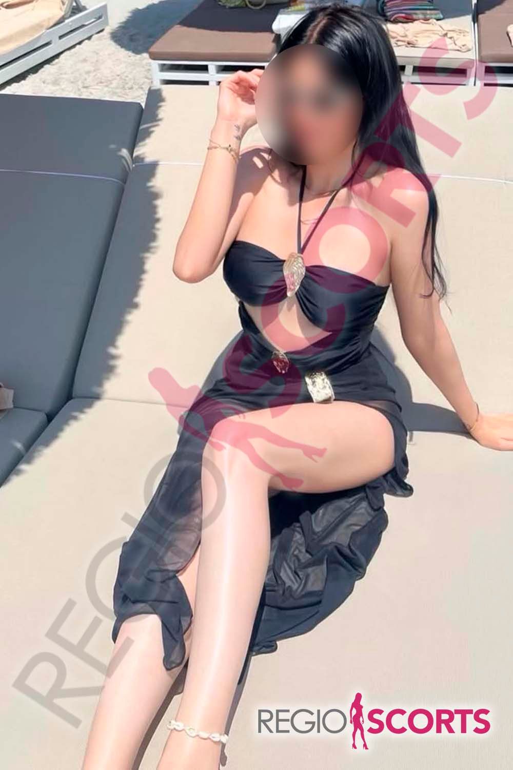ADA, escort 18 años en Monterrey