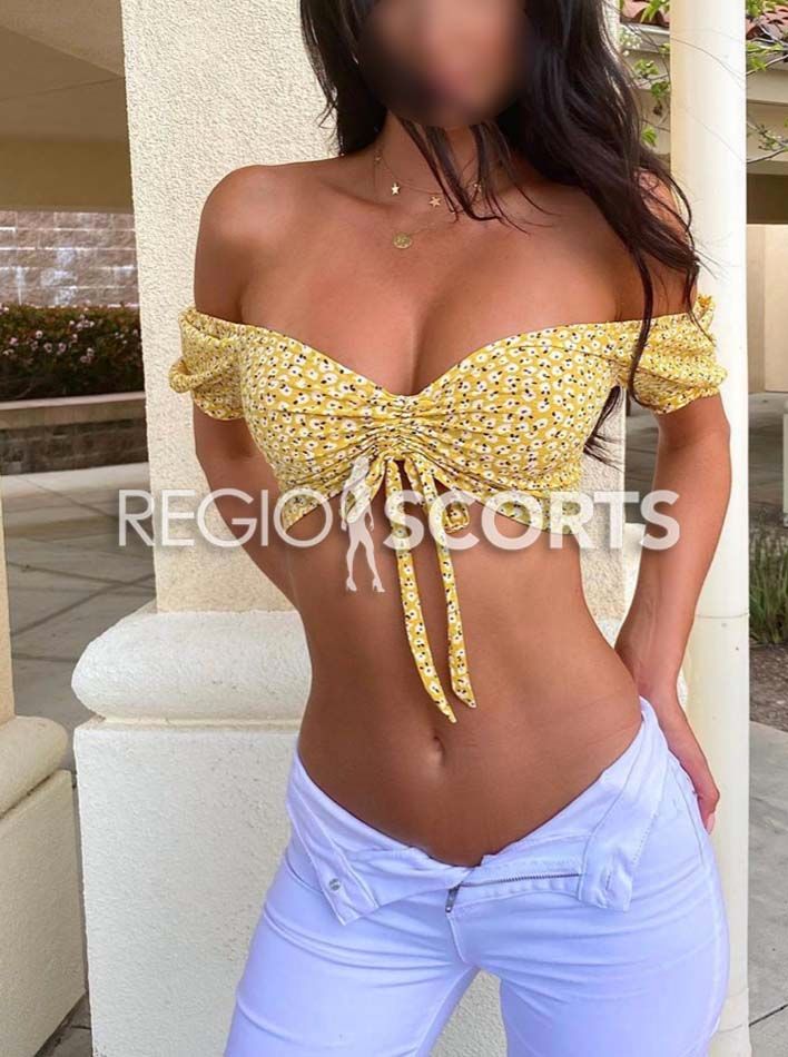 ANDY UNIVERSITARIA VIP TOP