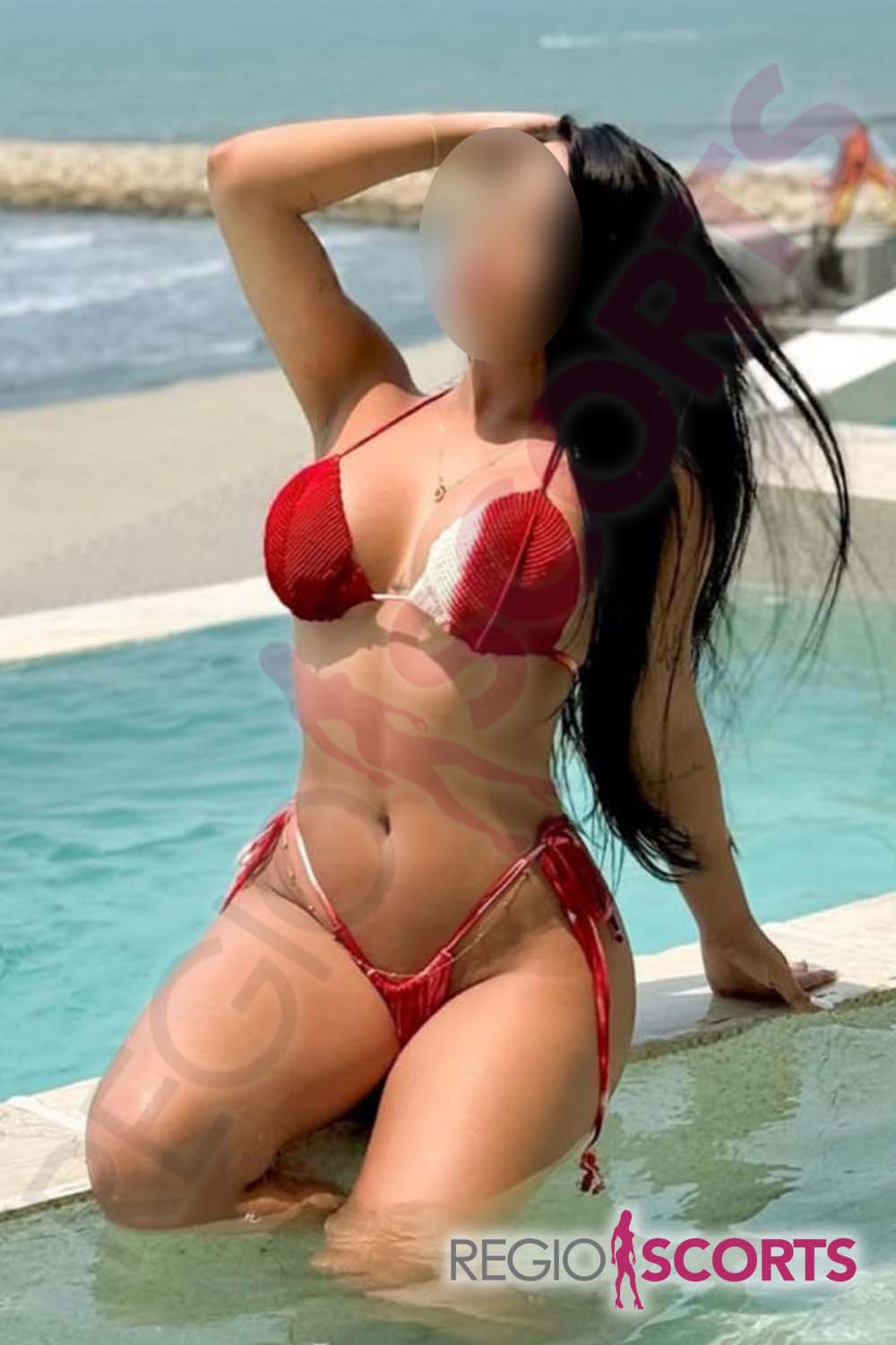 Aurora Top model VIP 19 años