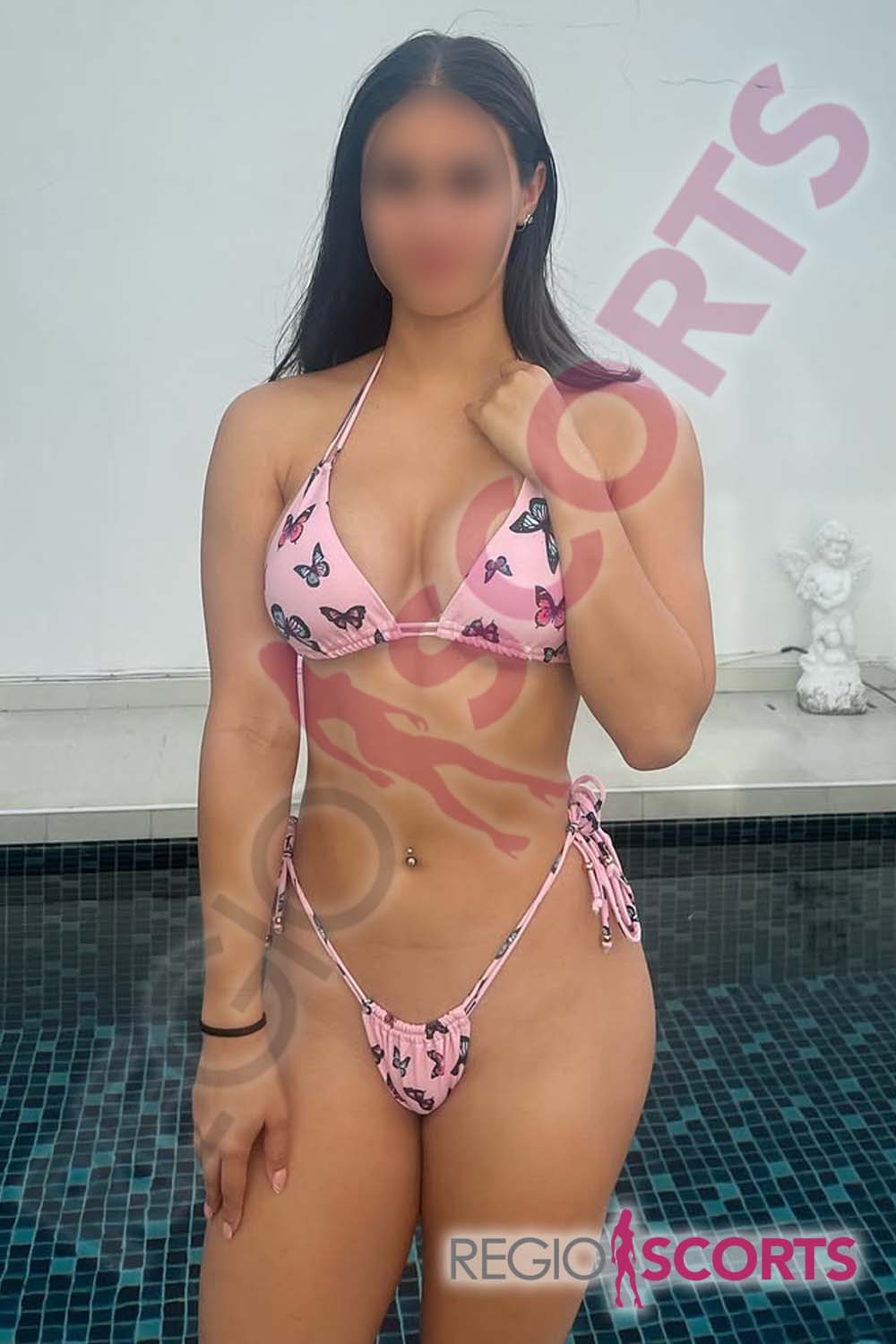 Nueva Lixi teen escort 19 años